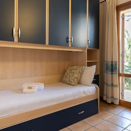 Luisa Sunny House