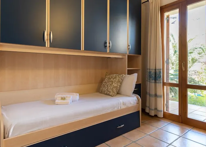 Luisa Sunny House